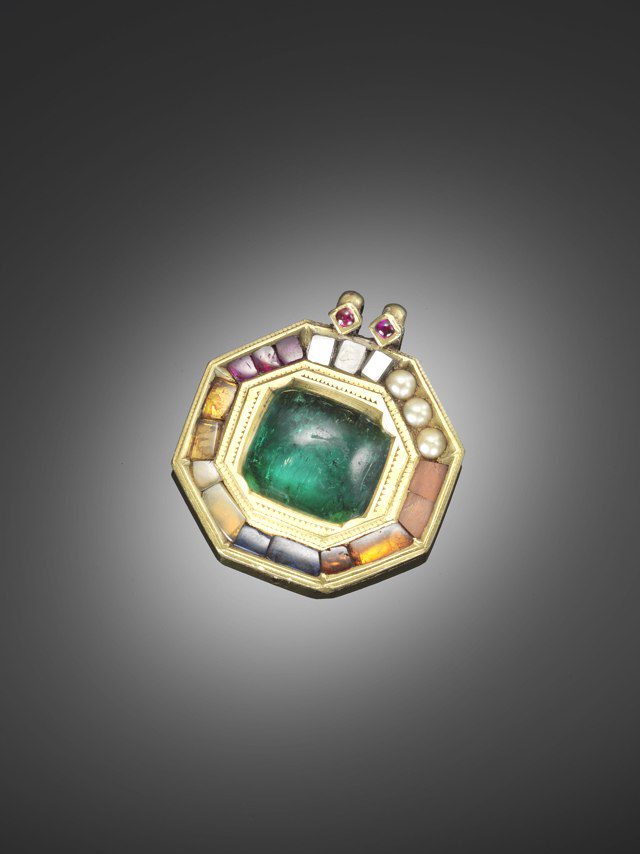 Gold Tipu Sultan pendant leads Bonhams Glenconner sale